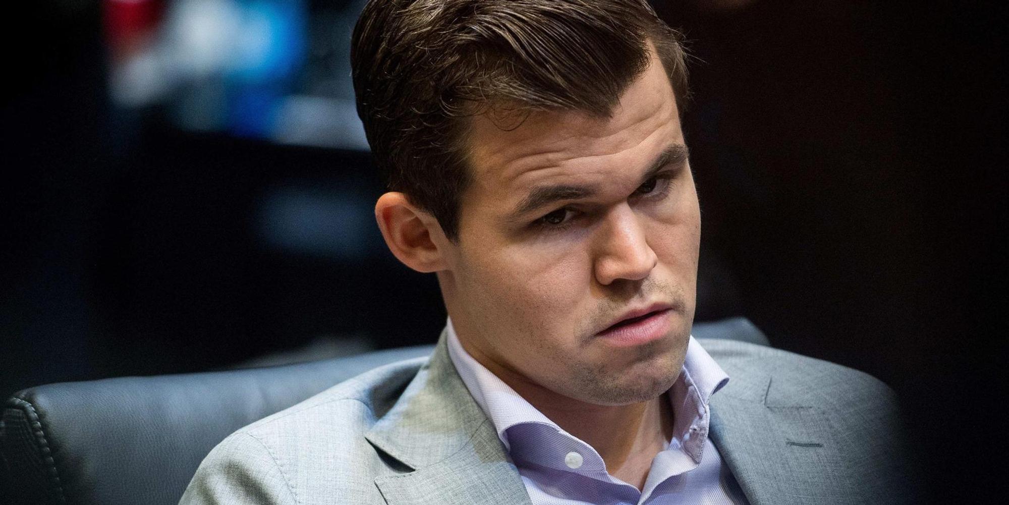 Carlsen dunkel