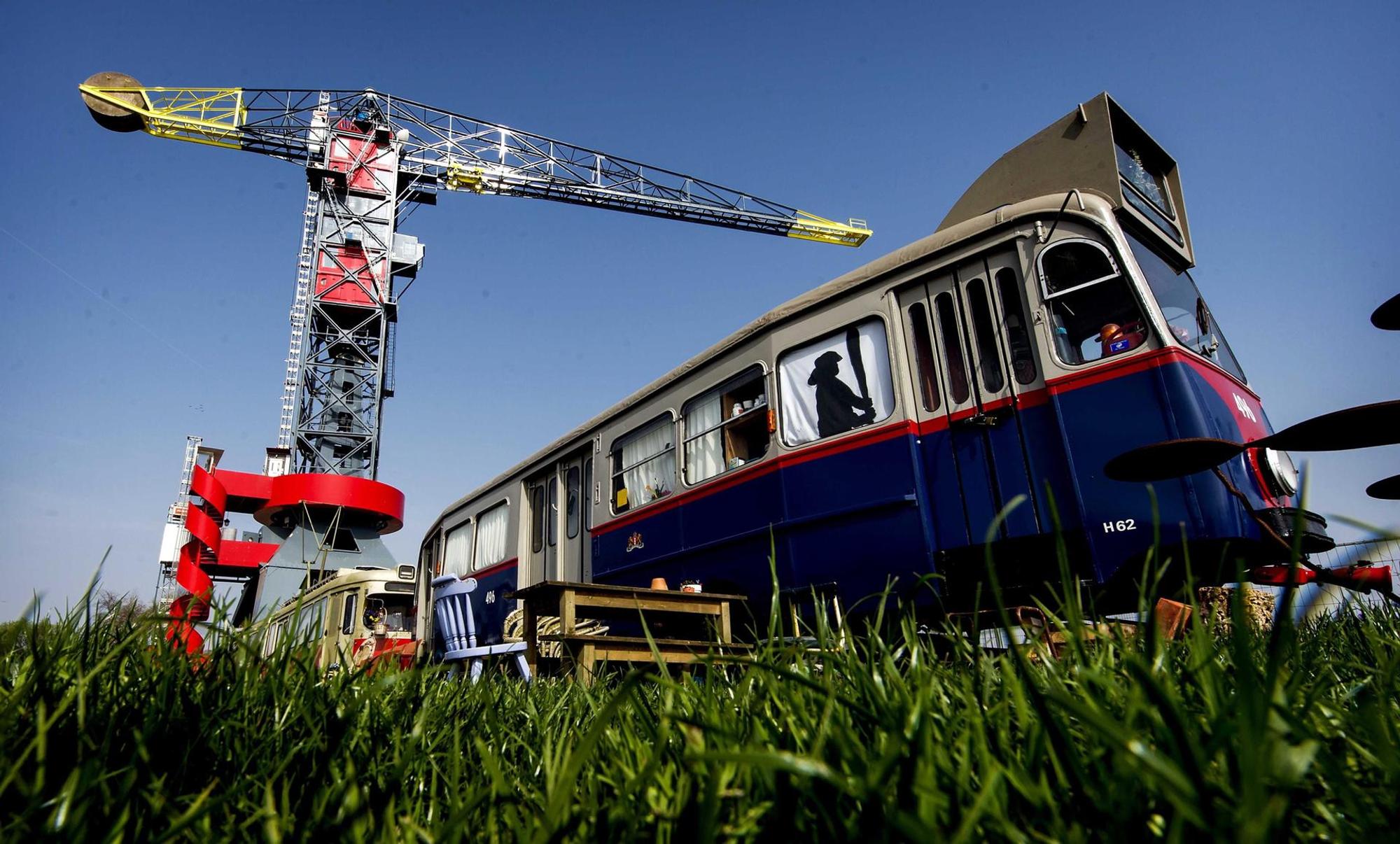 Crane Hotel Amsterdam Koen Van Weel dpa