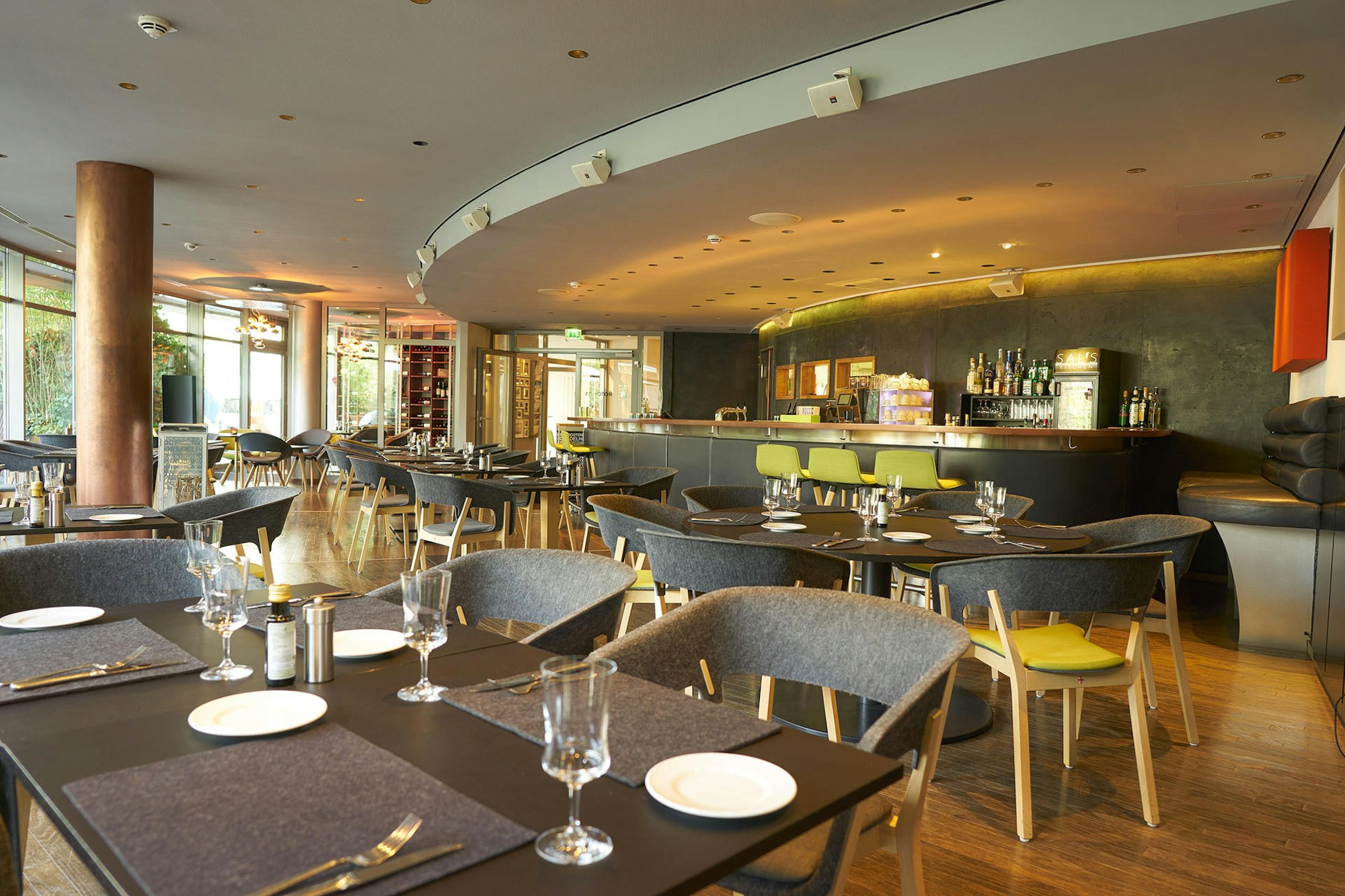 Sals Kitchen innen 2