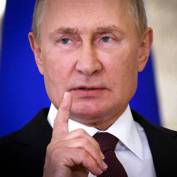 Putin Close 200822