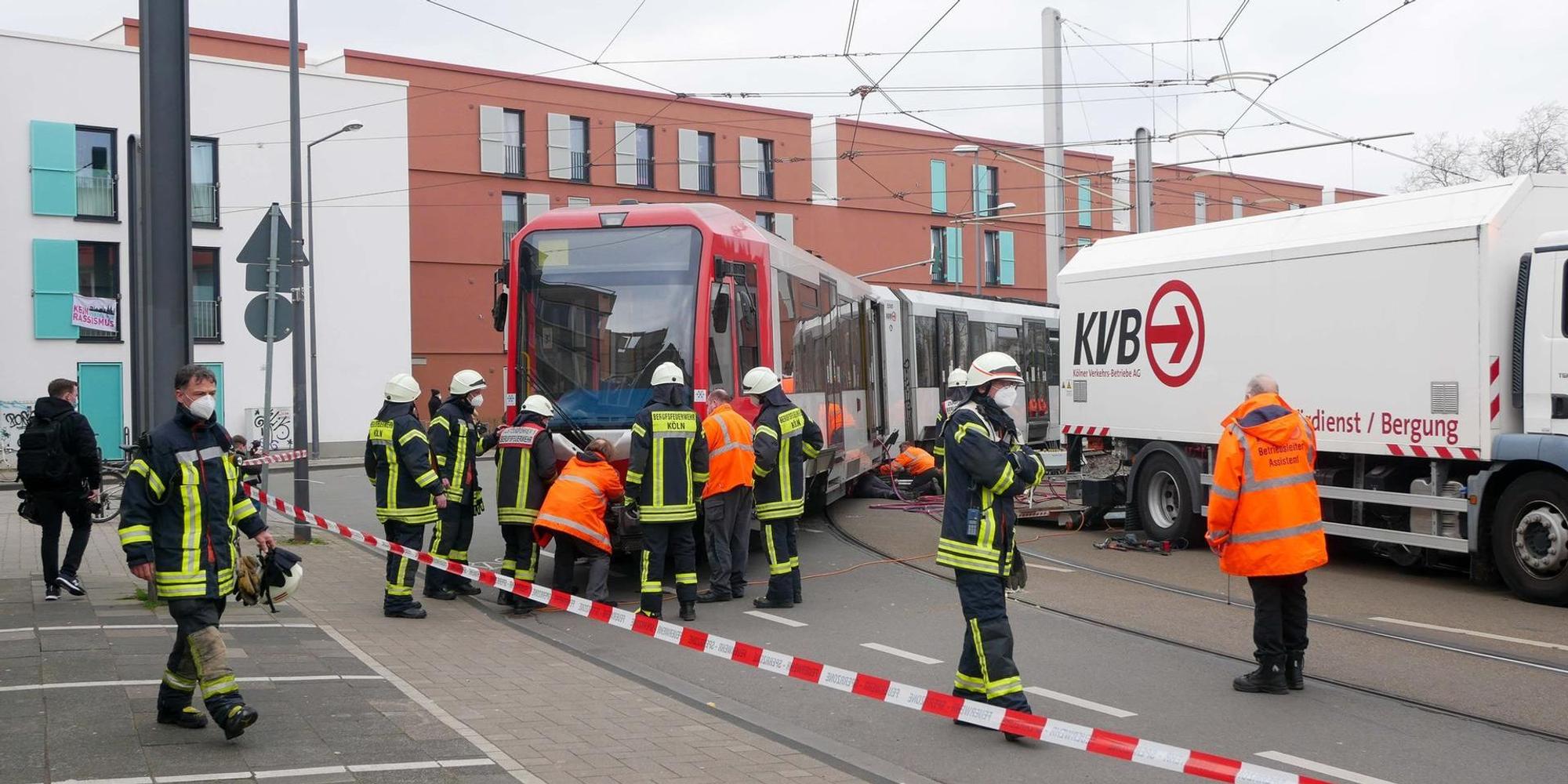 Bahn entgleist