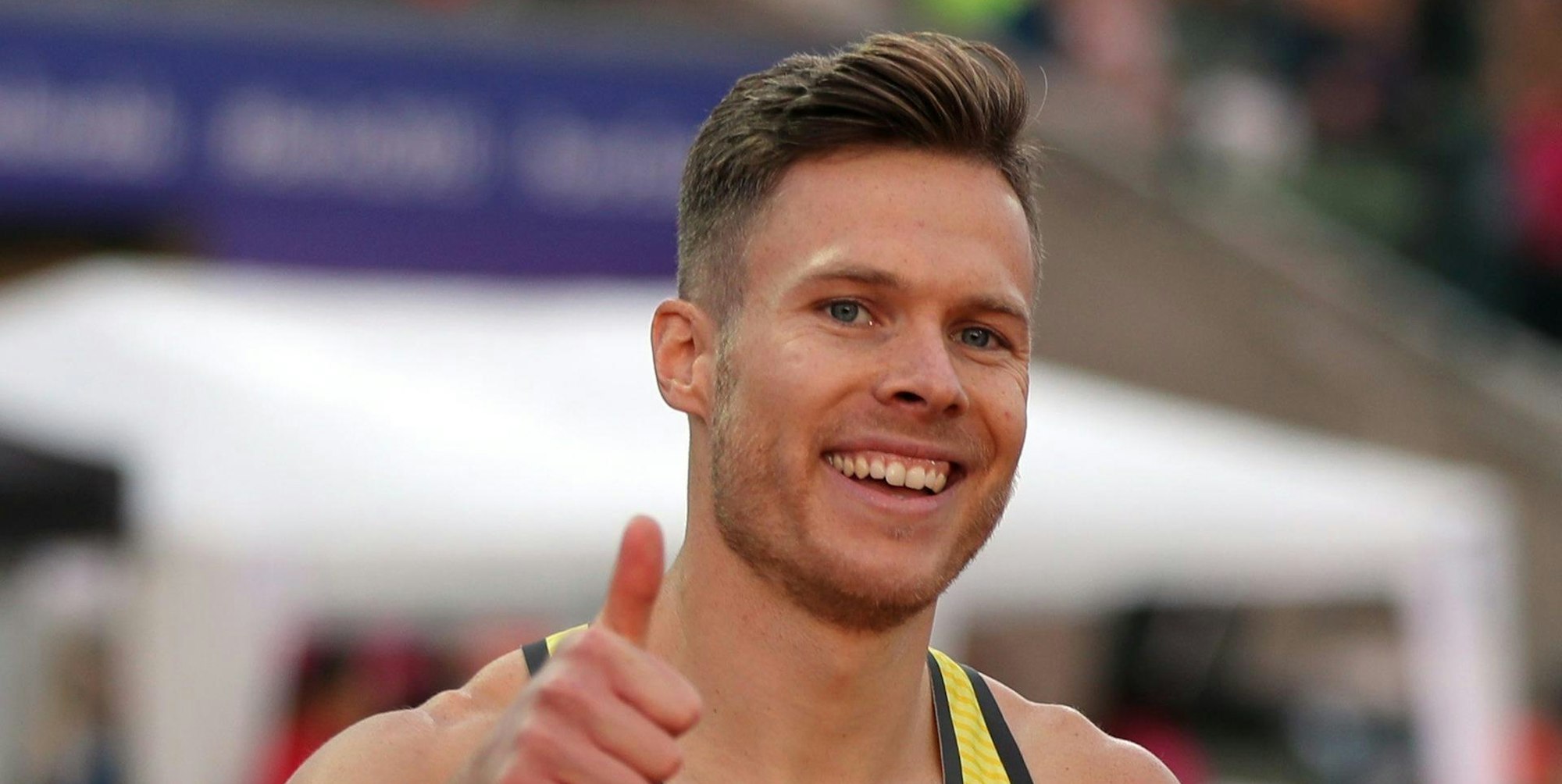 EDACB3A5-A92A-44E4-96D7-15FE5DF50150