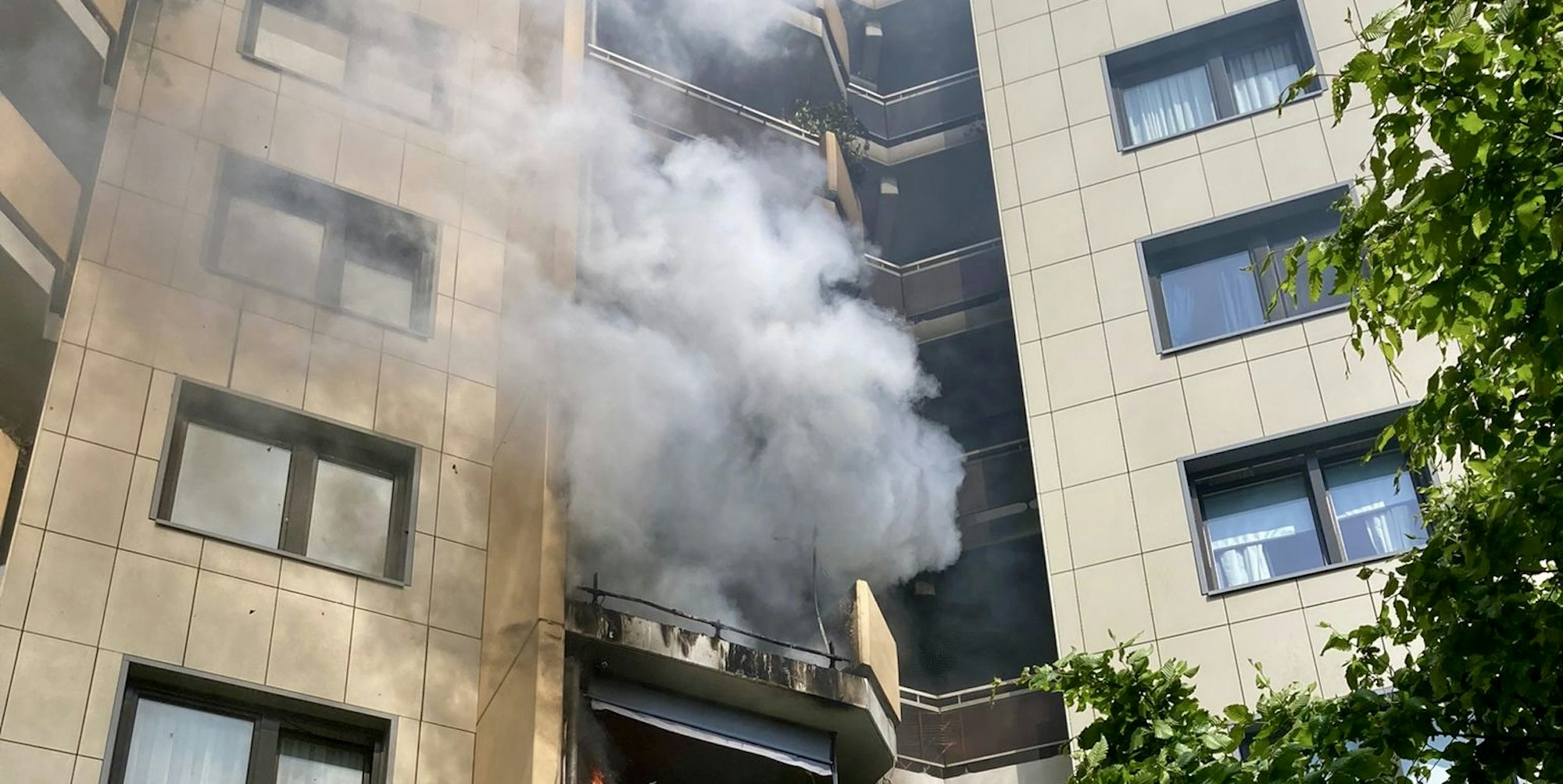 Feuer Bergisch Gladbach Frankenforst 090522