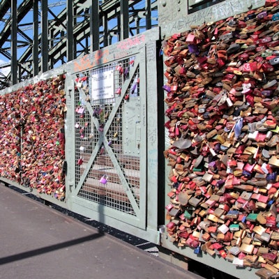 liebesschlösser-hennes