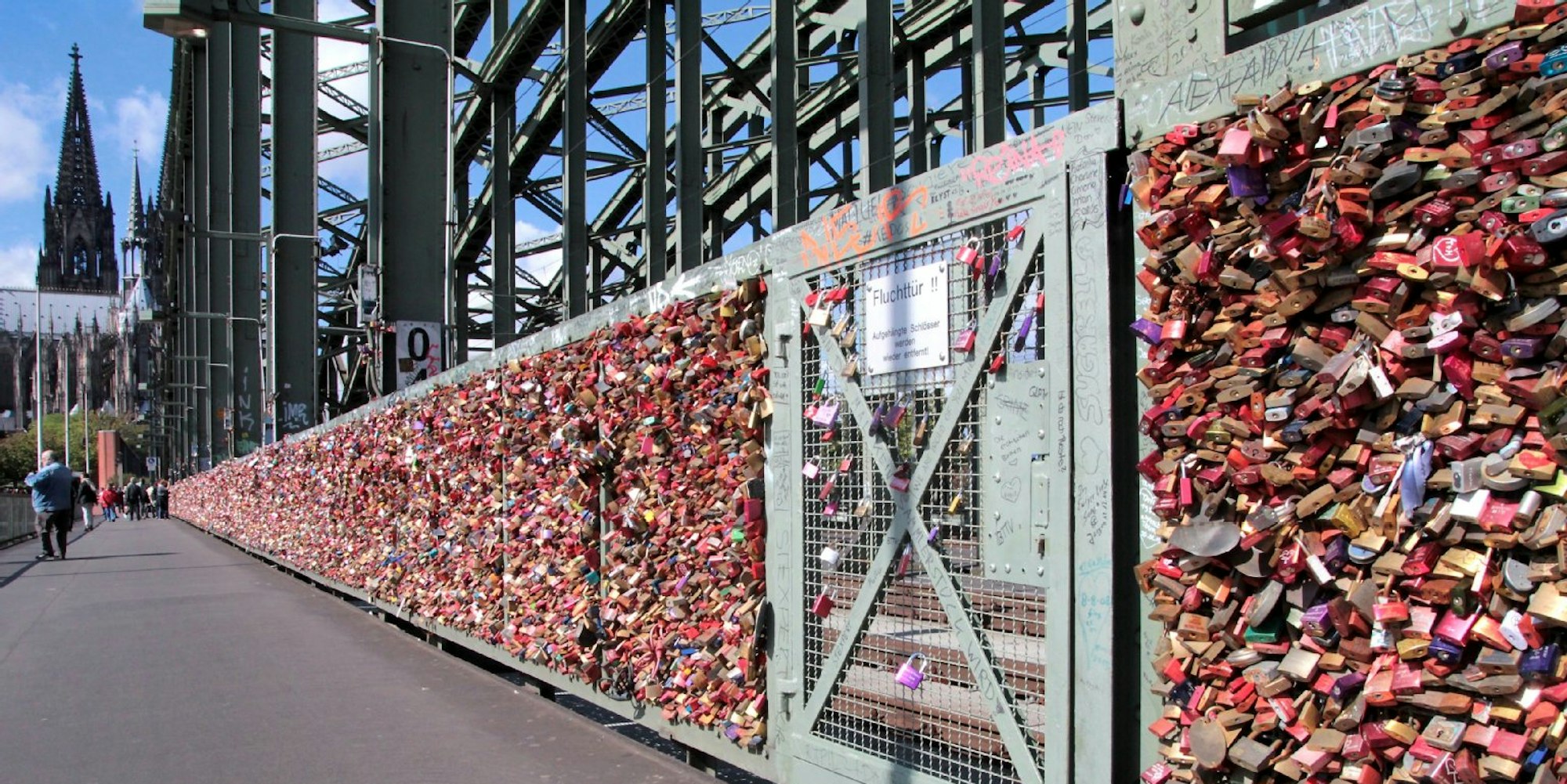 liebesschlösser-hennes