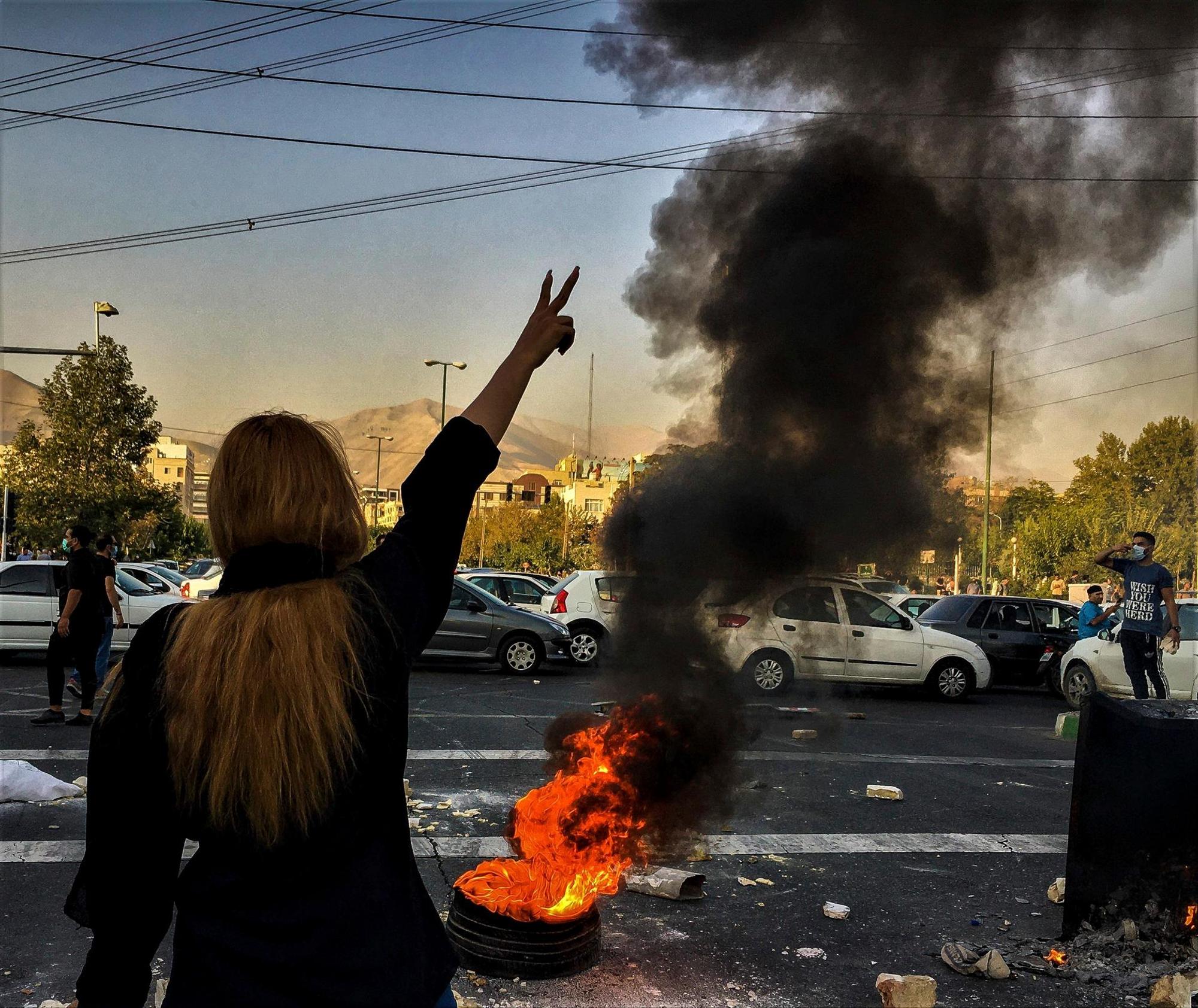 Protest Iran ap 191022