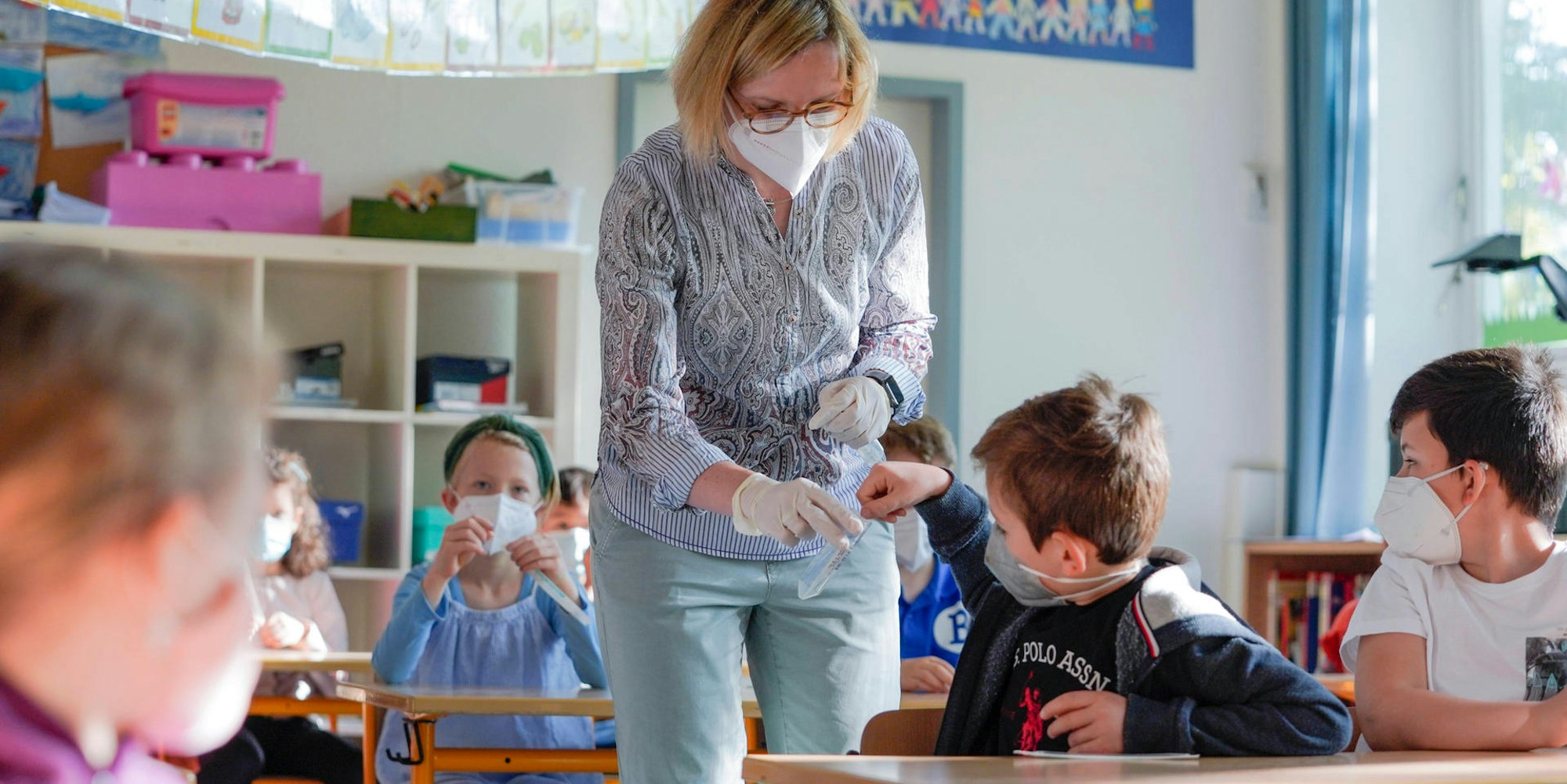 Lolli-Test Schule Grundschule Imago