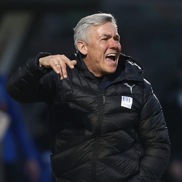 FAD35C9B-0025-48B0-AB43-4BD372E631E2