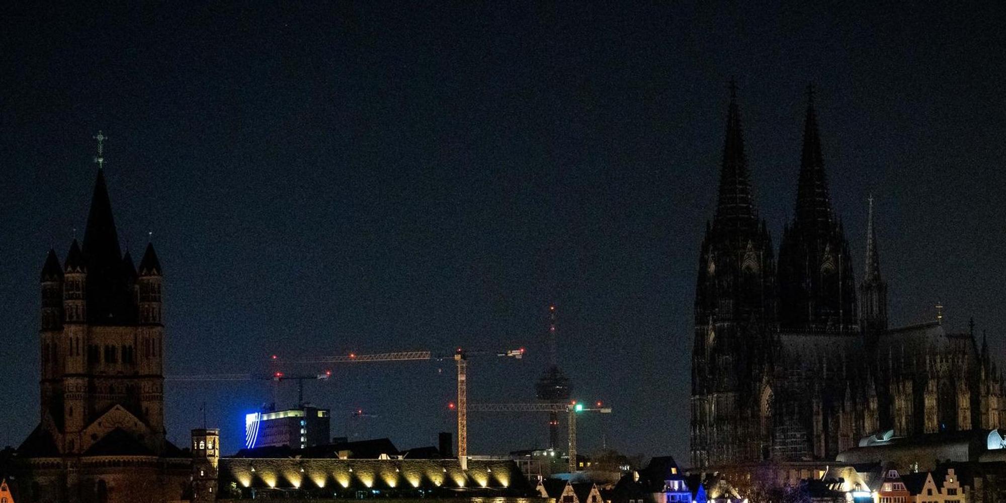 dom earth hour2