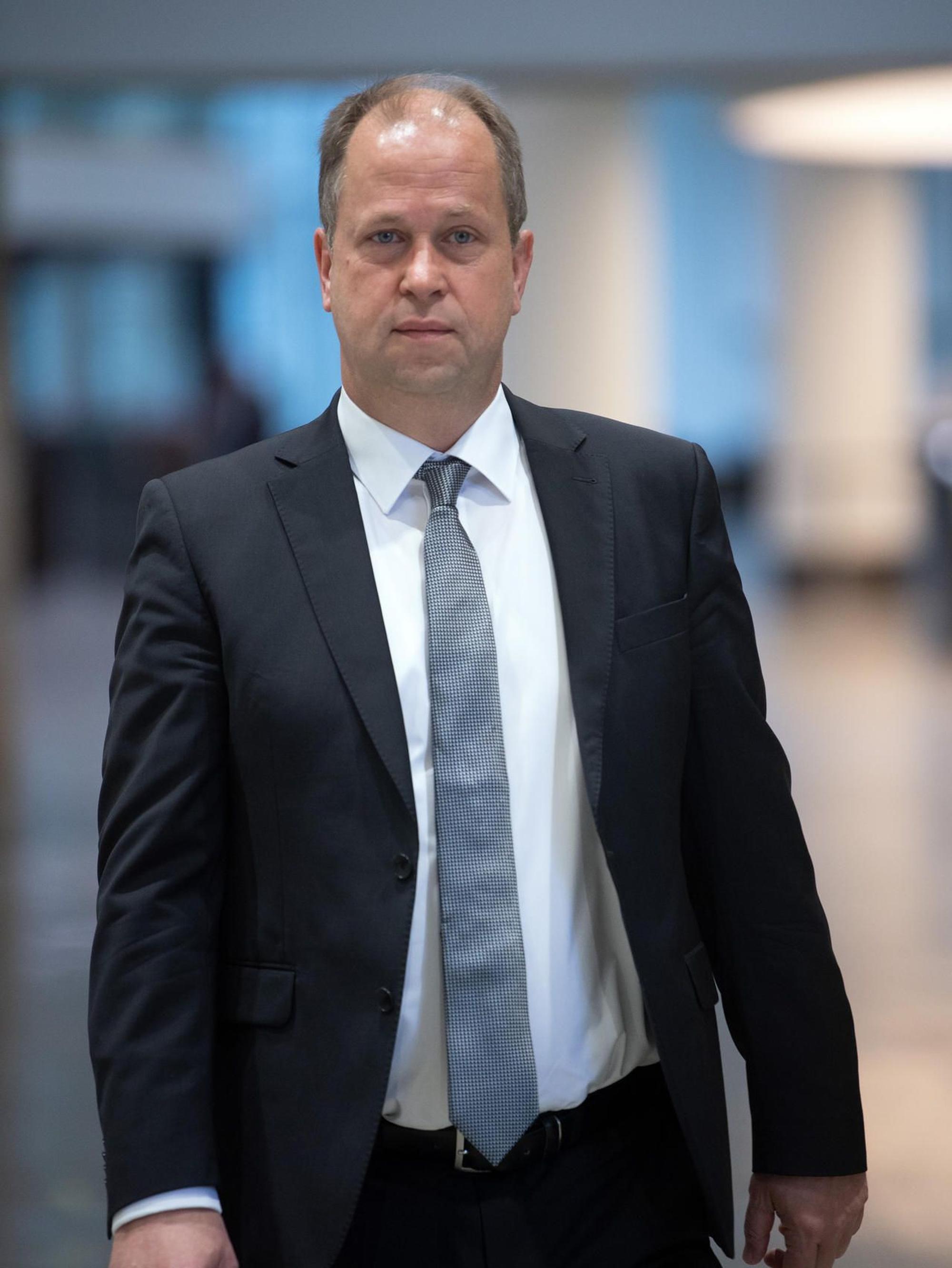 Sondersitzung_des_Fa_65565813