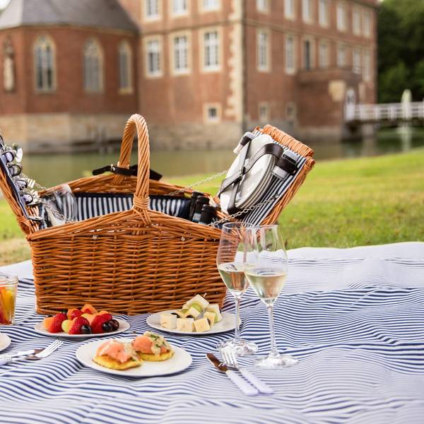 Picknick Burg Hülshoff_Credit_Münsterland e.V. R. Dombrowski 7