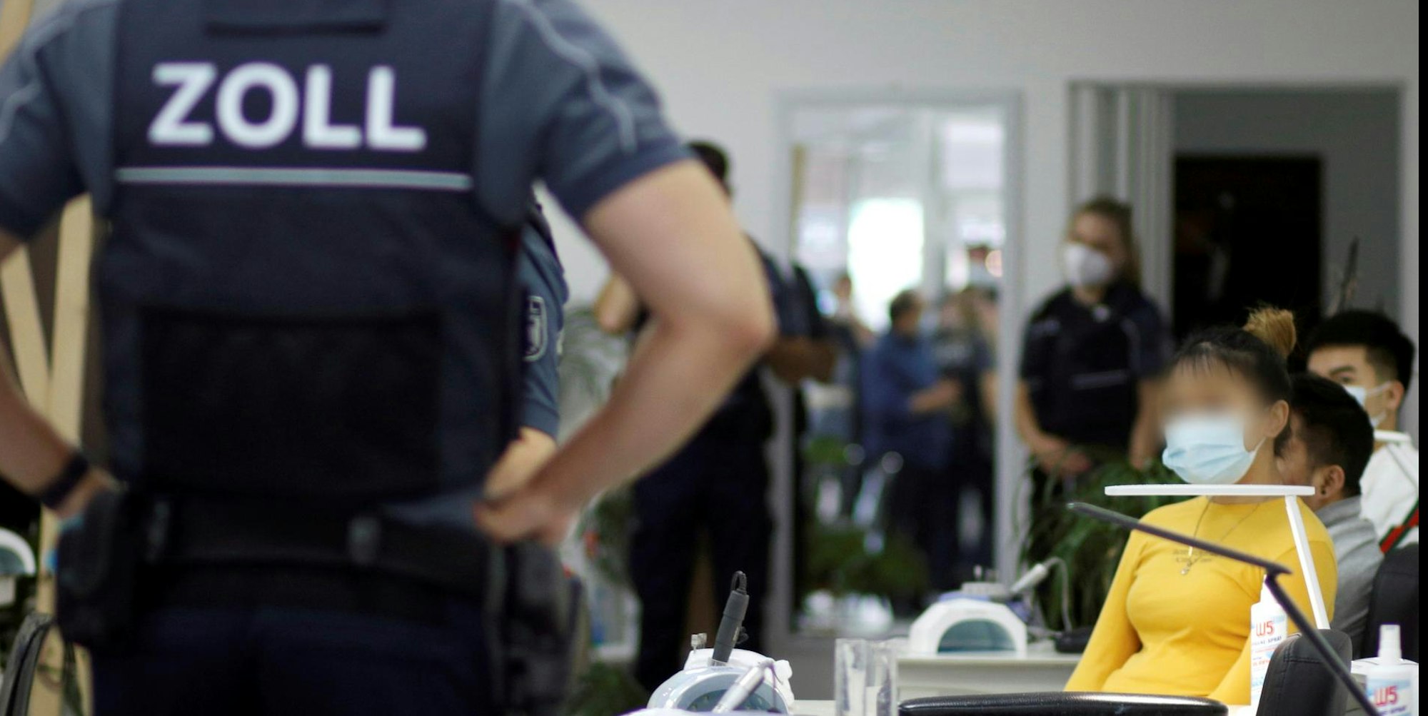 Nagelstdio Razzia gepixelt KRASNIQI