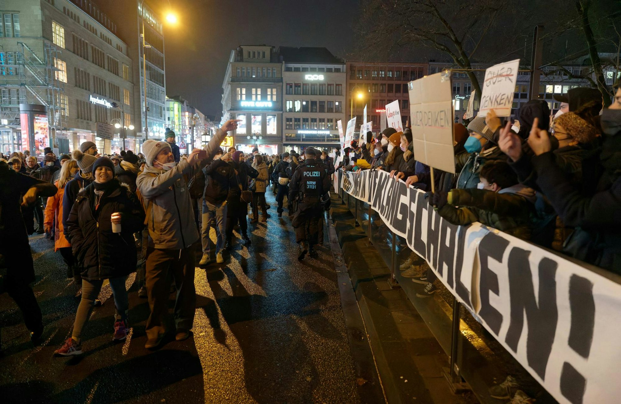 Corona-Demonstration Köln 240122
