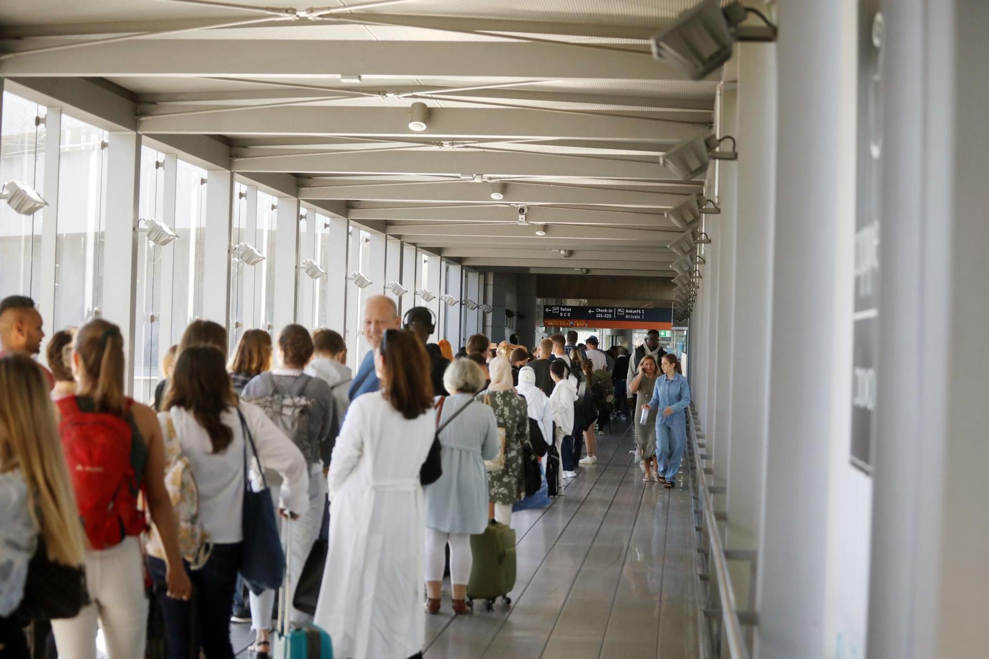 rde-Flughafen-Koeln-Samstagmorgen11