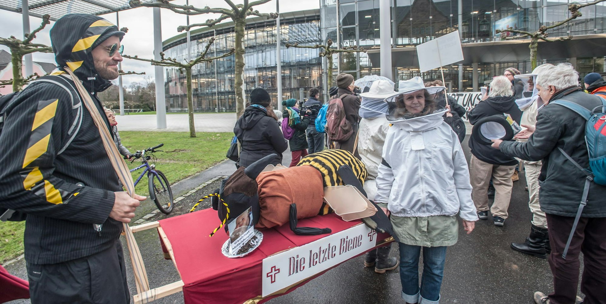 leverkusen-protest-beim-bayer-ALF_5139