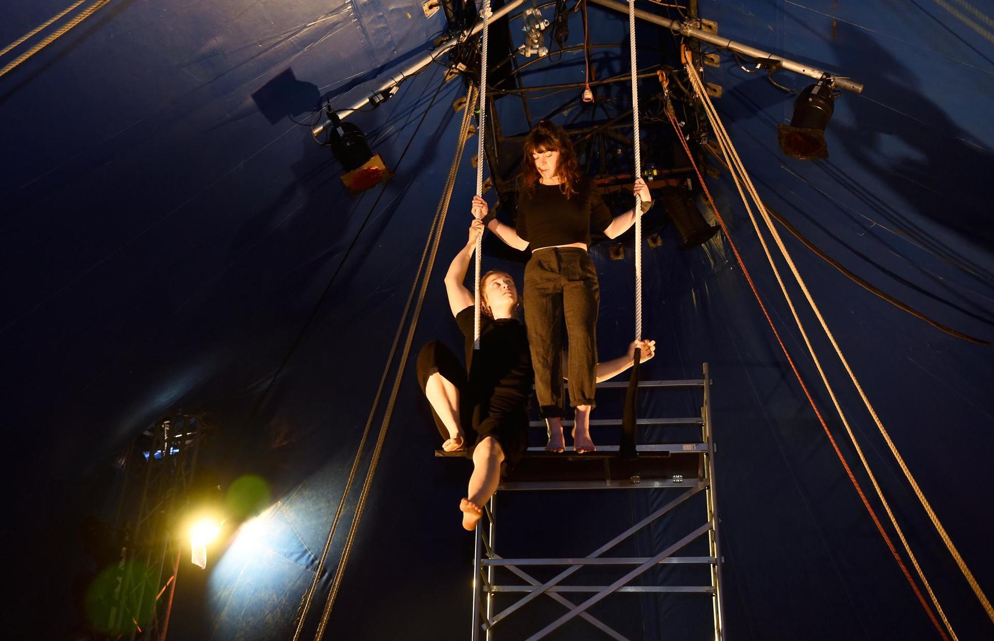 Cirque Bouffon Trapez
