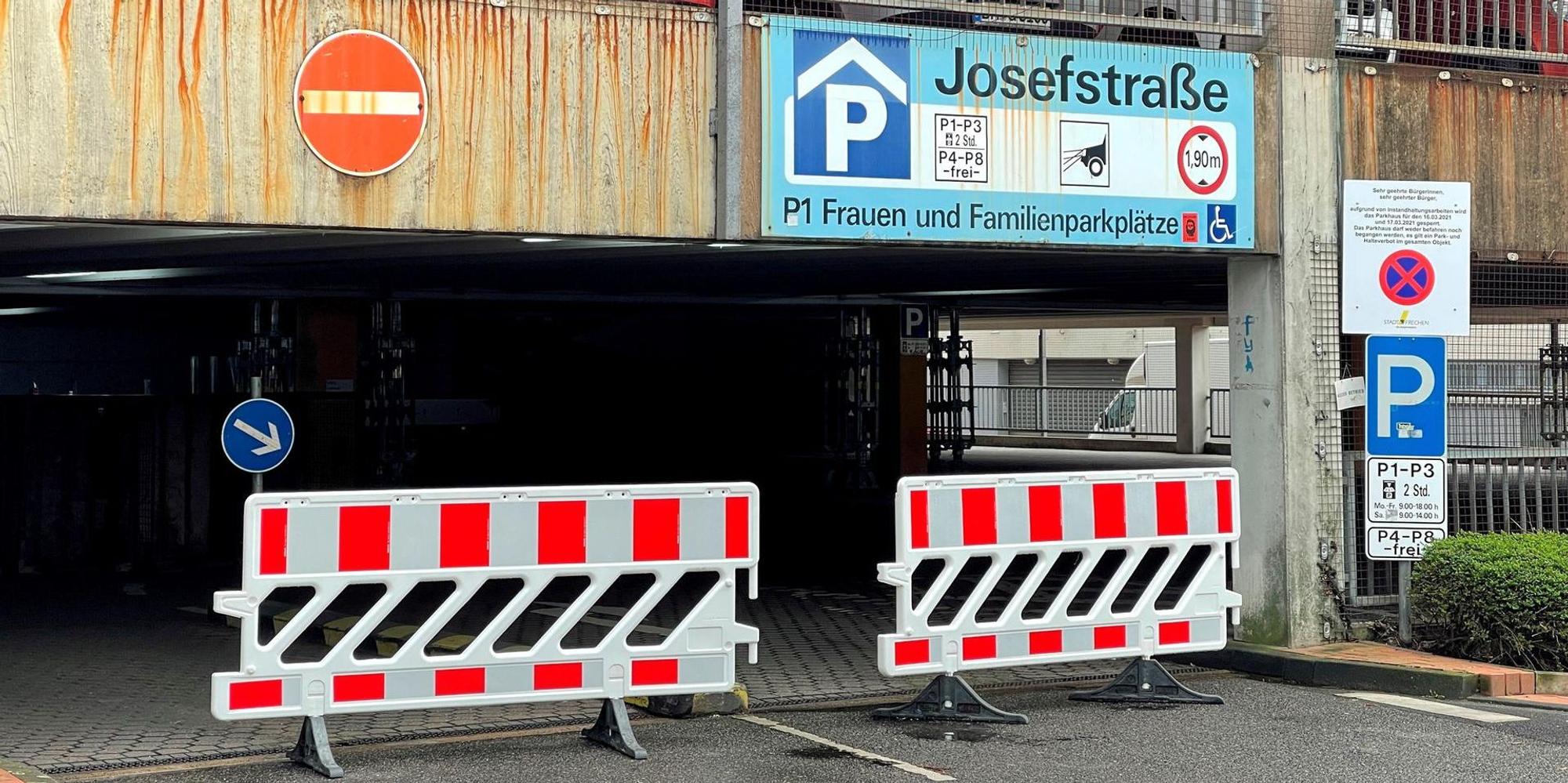 Parkhaus Frechen außen