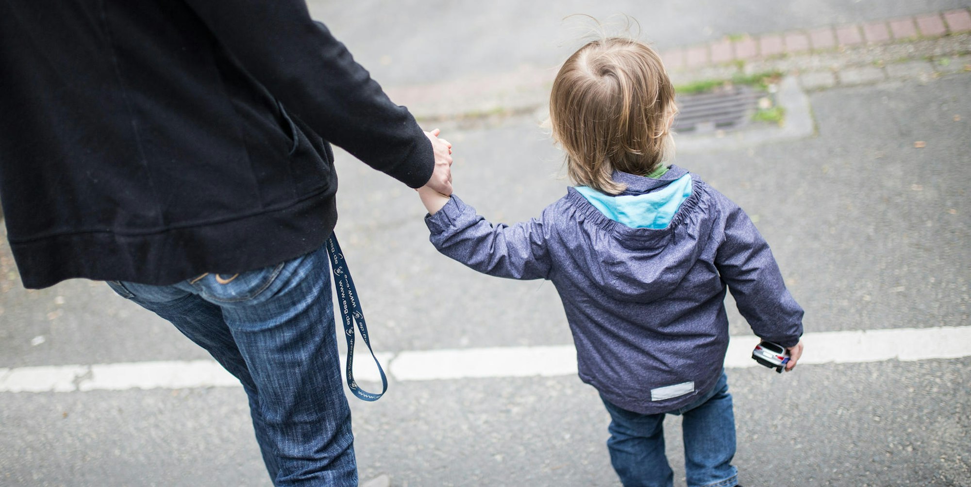 Kind Spaziergang Symbol