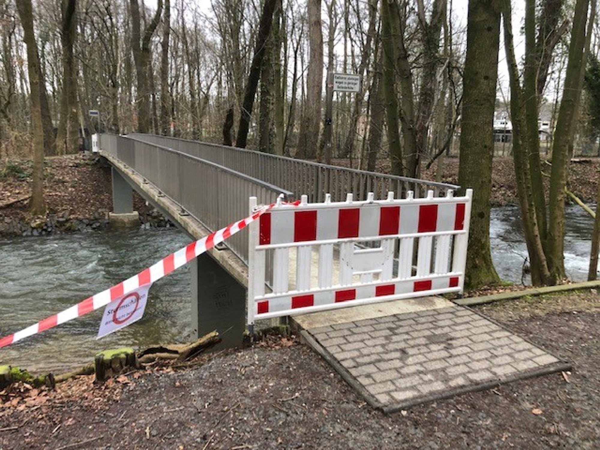 Brücke Haus Nazareth Schlebusch