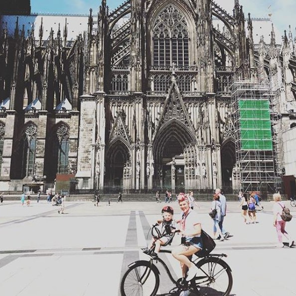 Pink_Instagram_Dom_050719