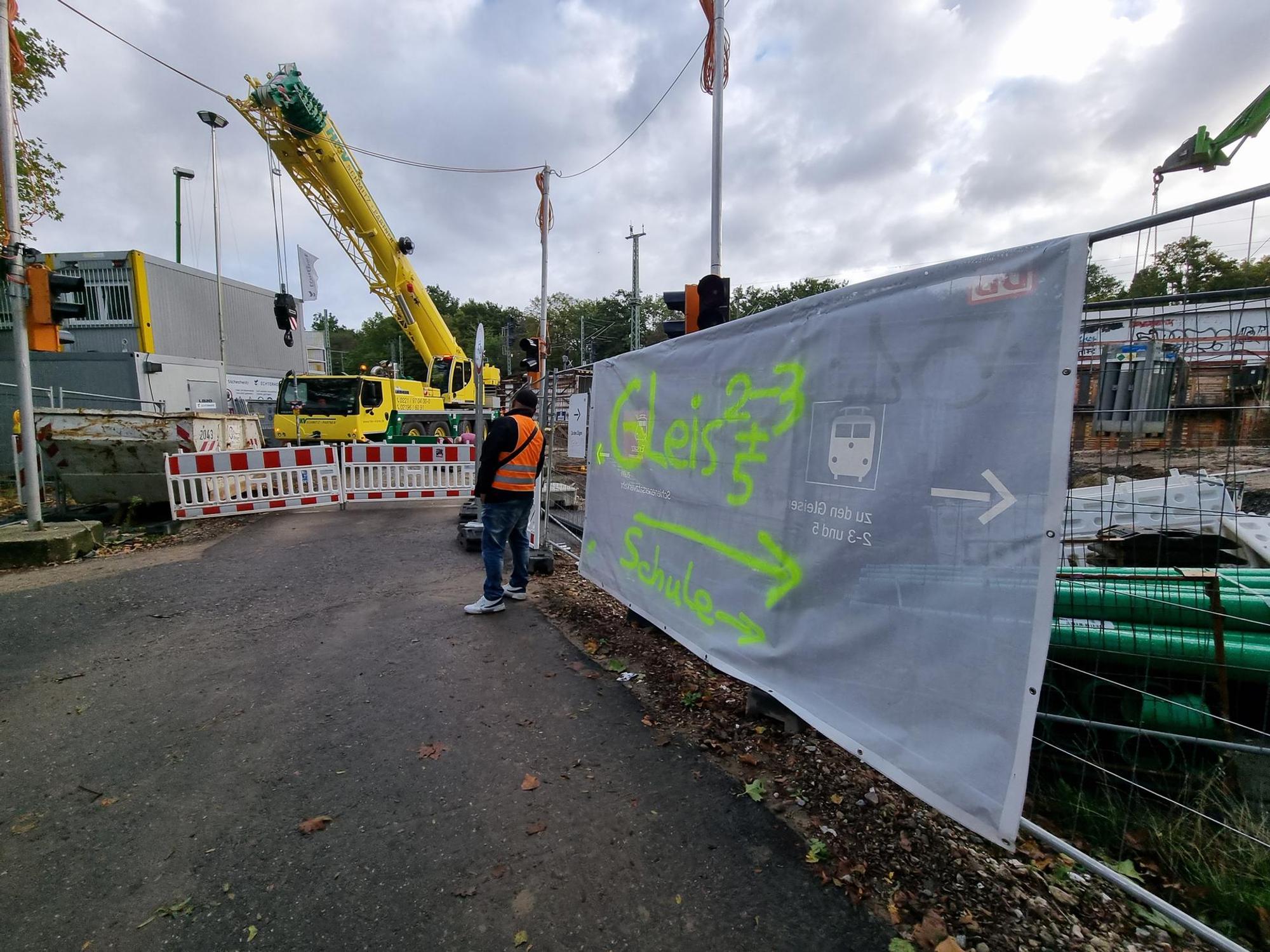 Umleitung Leverkusen Mitte Rathenaustraße (2)
