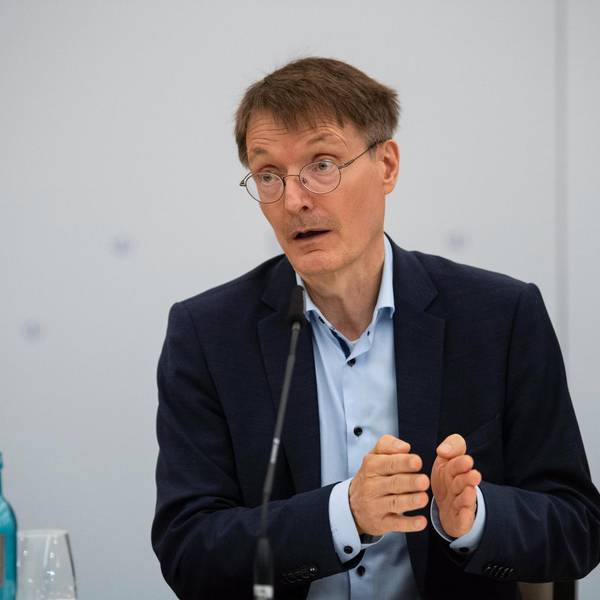 Karl Lauterbach KitKatGate 24052