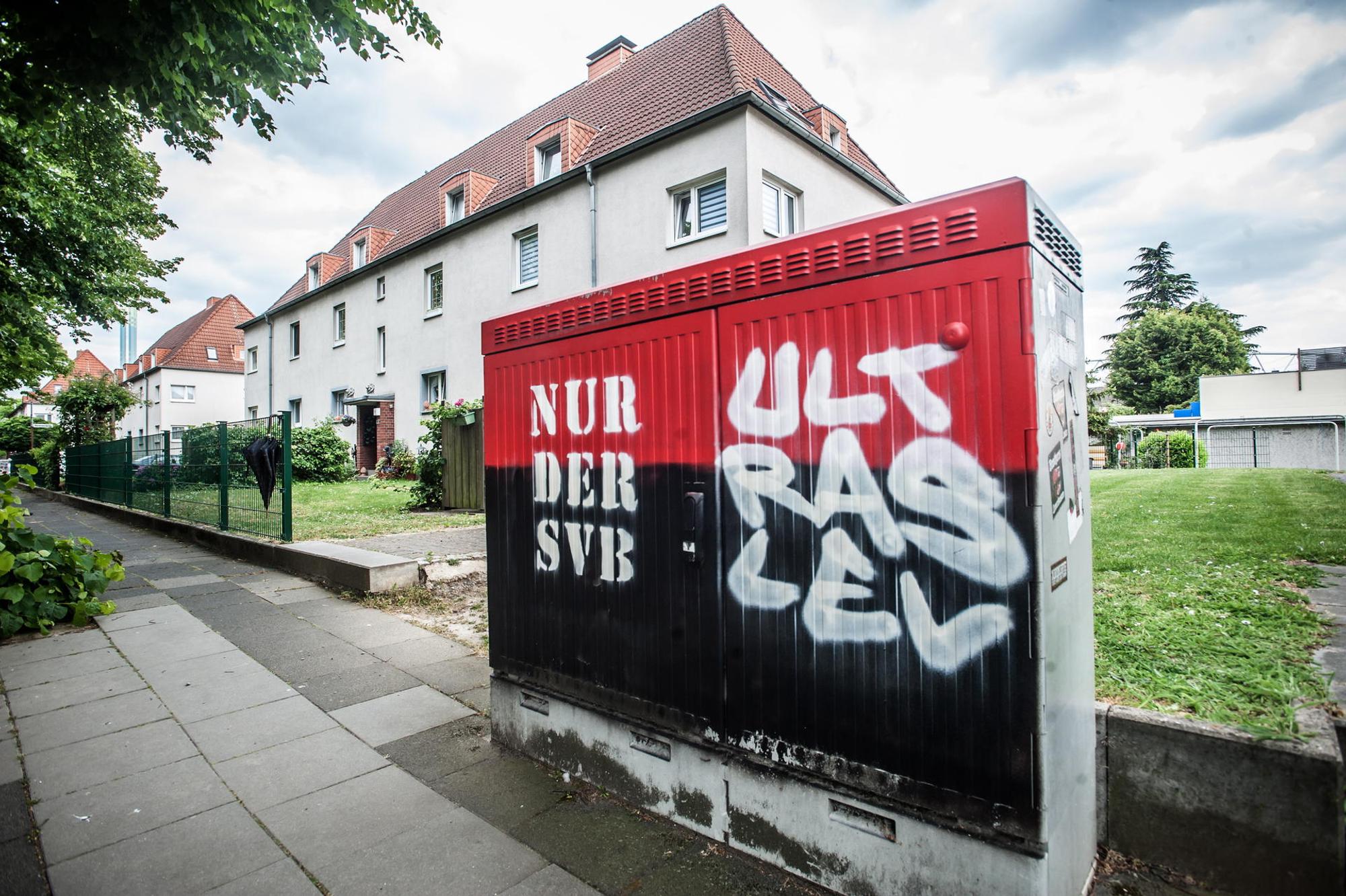 leverkusen-stromkaesten_