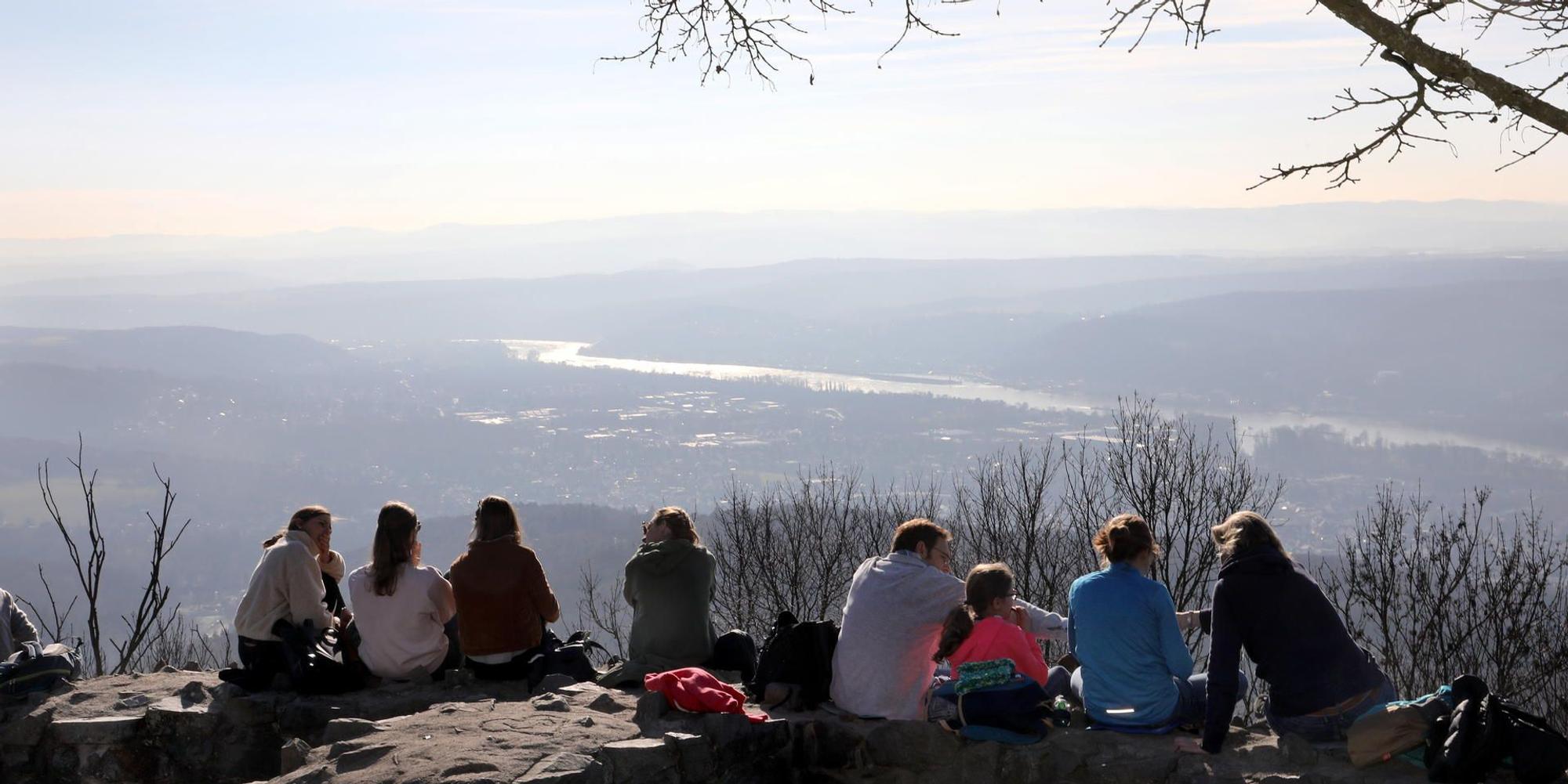 Loewenburg_8650_Bergischer Weg