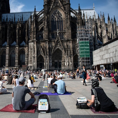 demo_dom_köln_corona