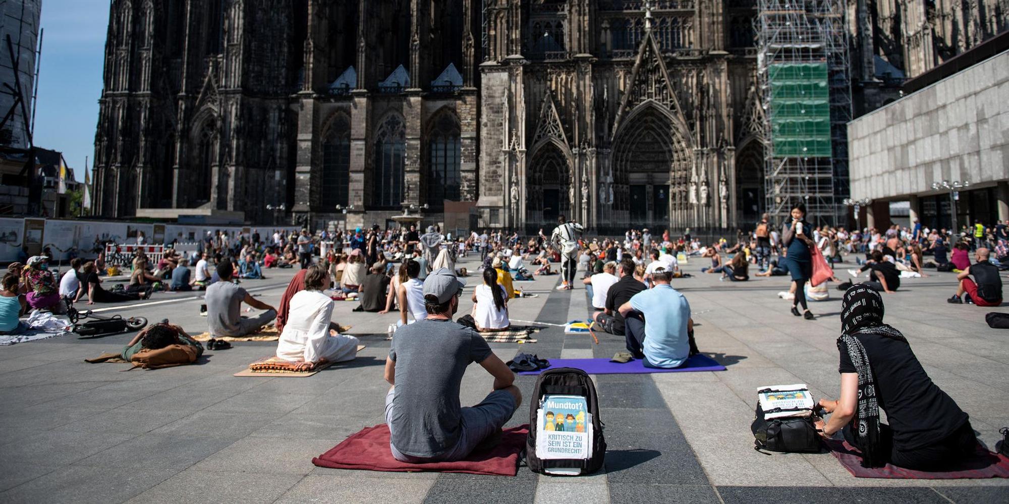 demo_dom_köln_corona