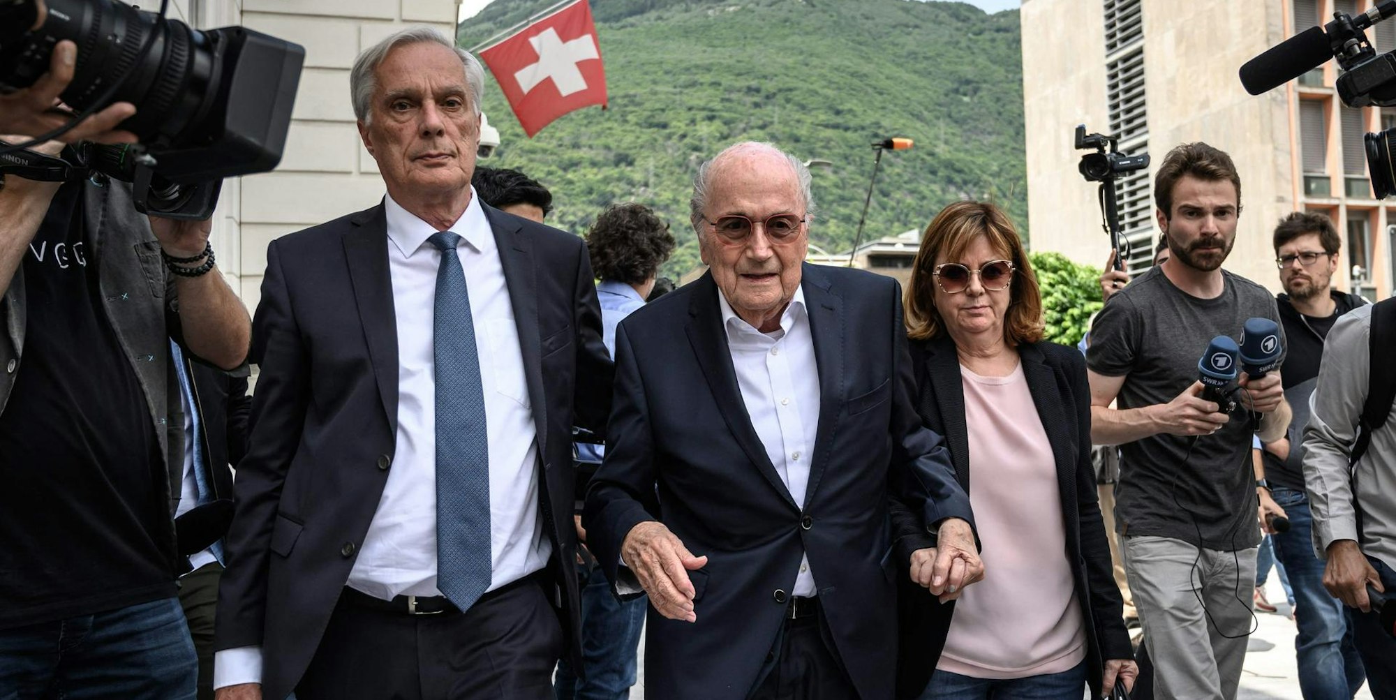 Blatter und Tochter