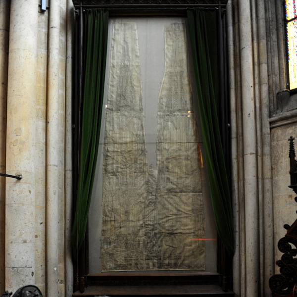Geheimnis Dom Fassade1