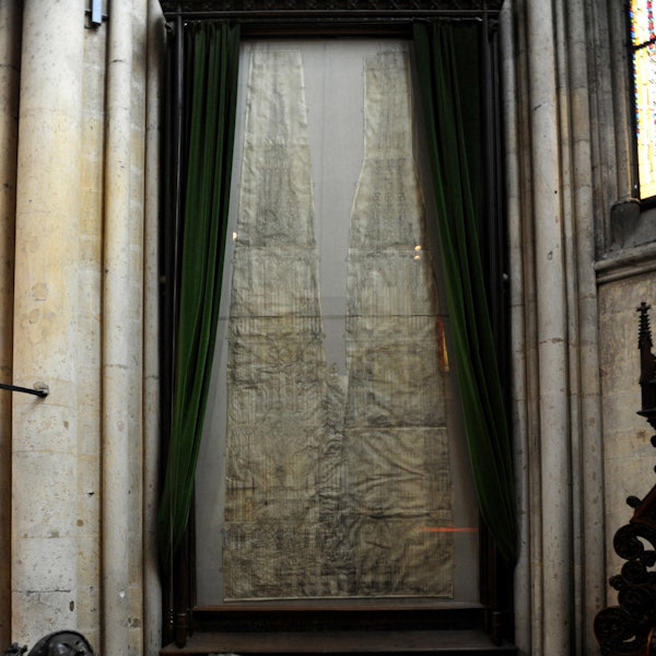 Geheimnis Dom Fassade1