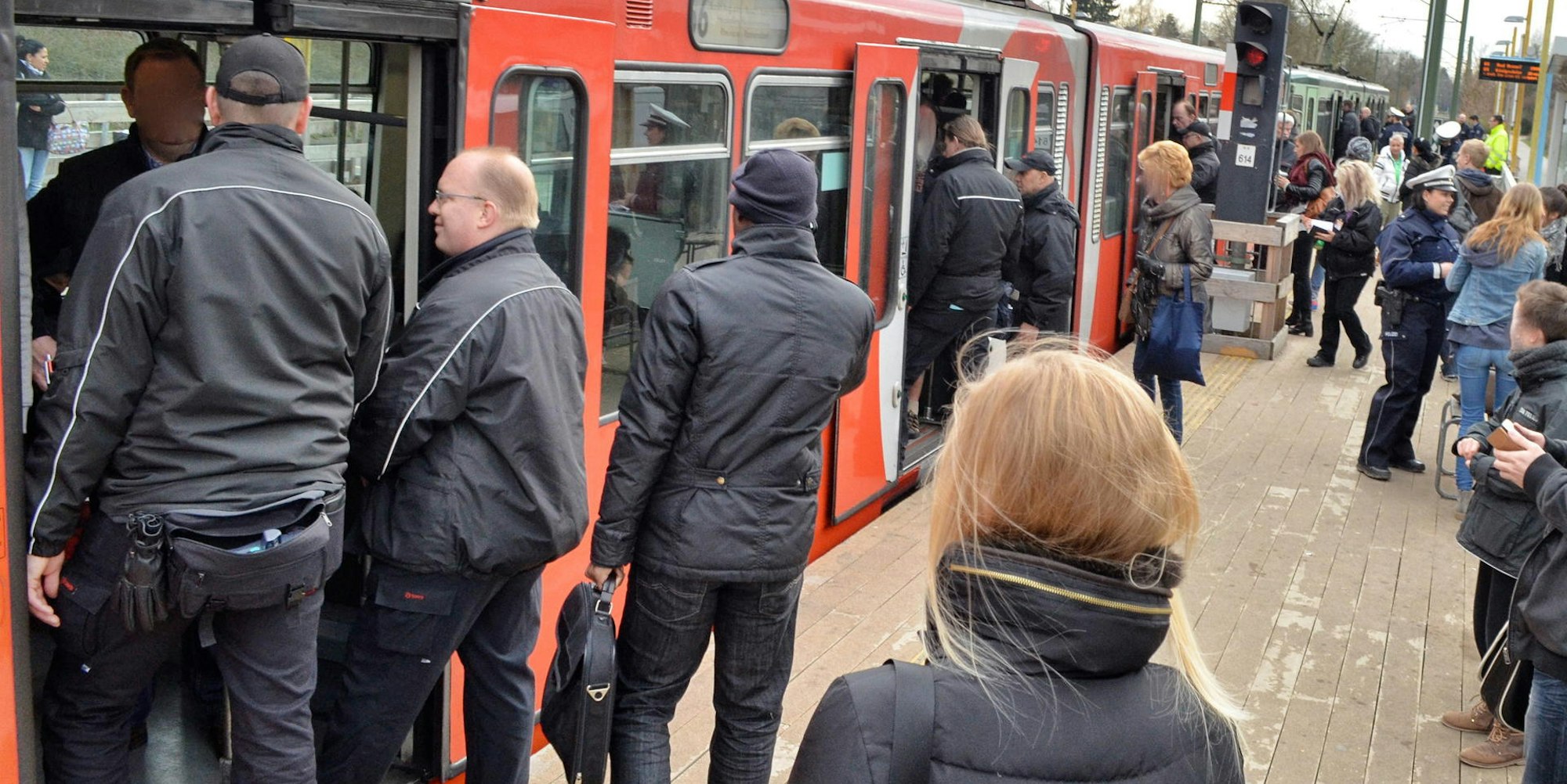 Linie 16 Bonn Symbol