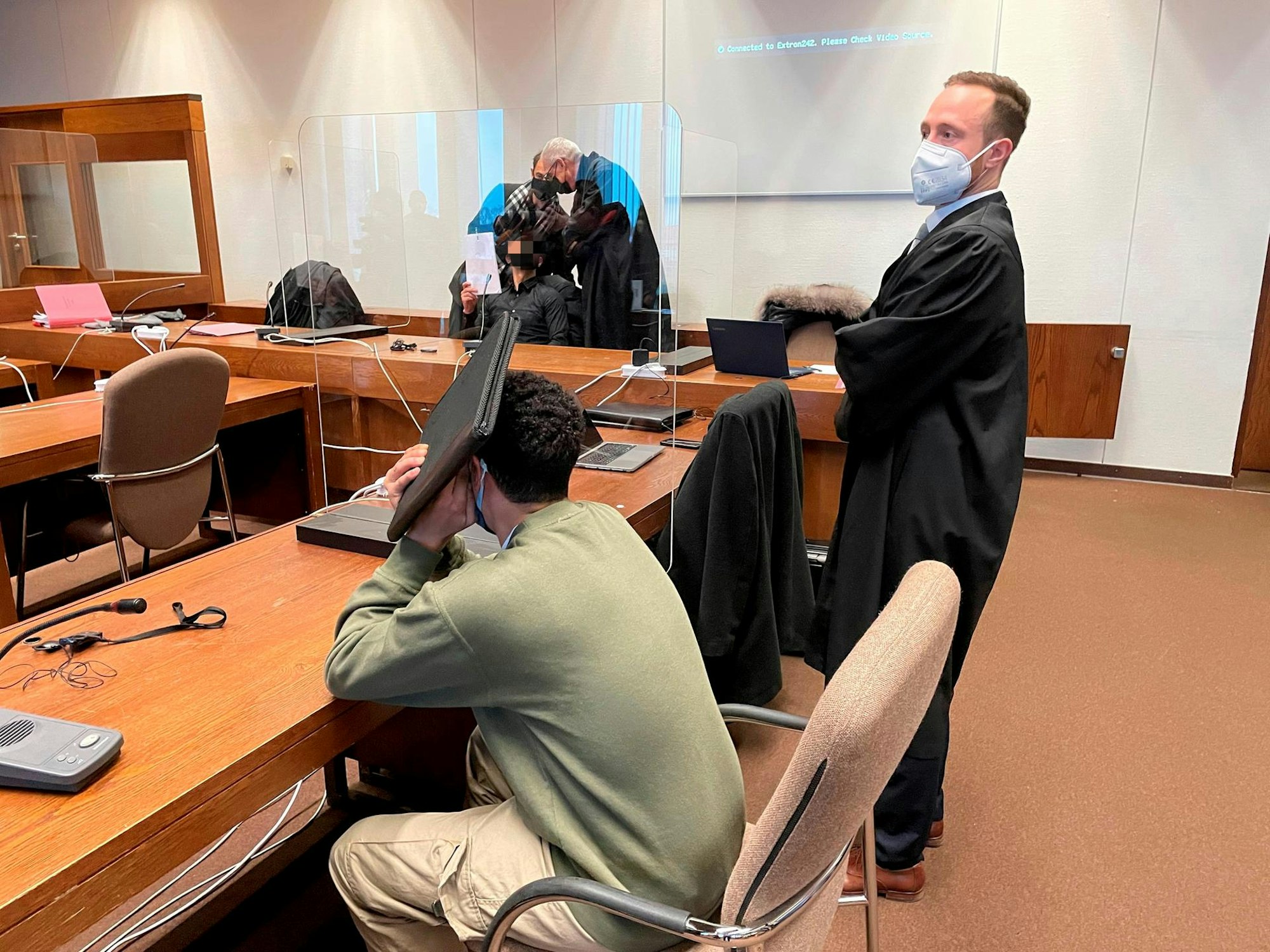 angeklagter_geldautomat