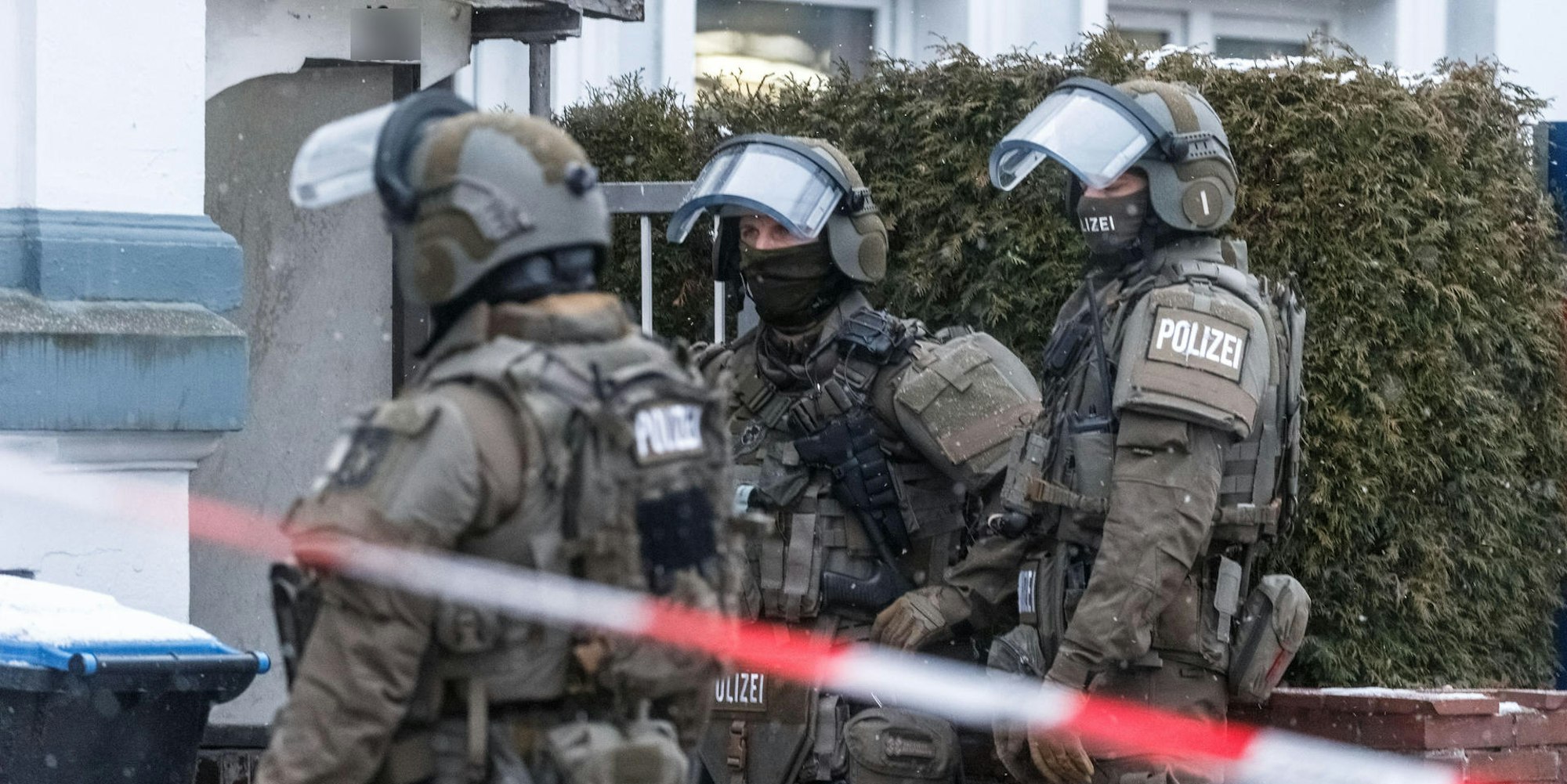 SEK Symbolbild Sperrung