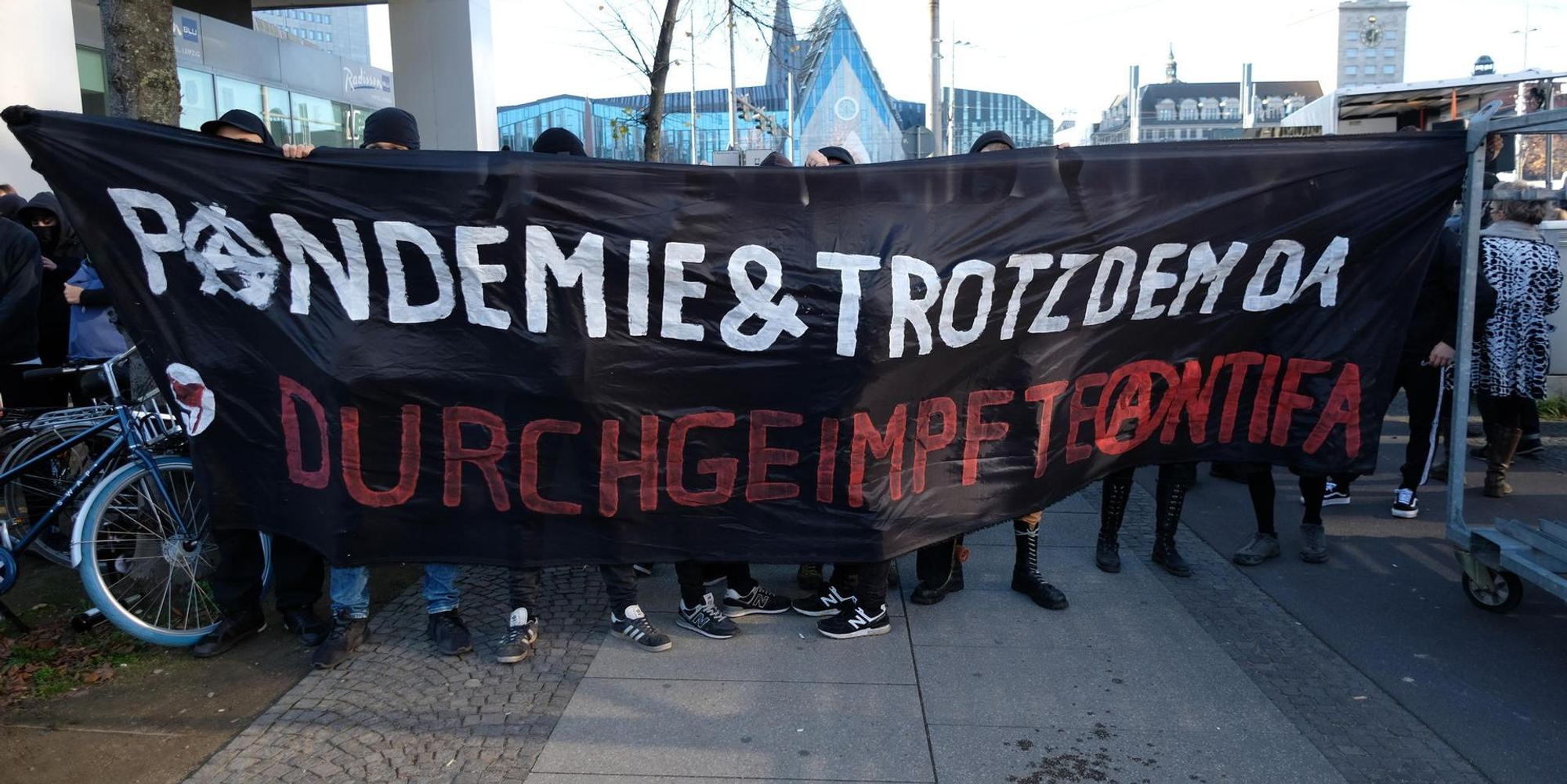 Antifa Protest Symbolbild 090222