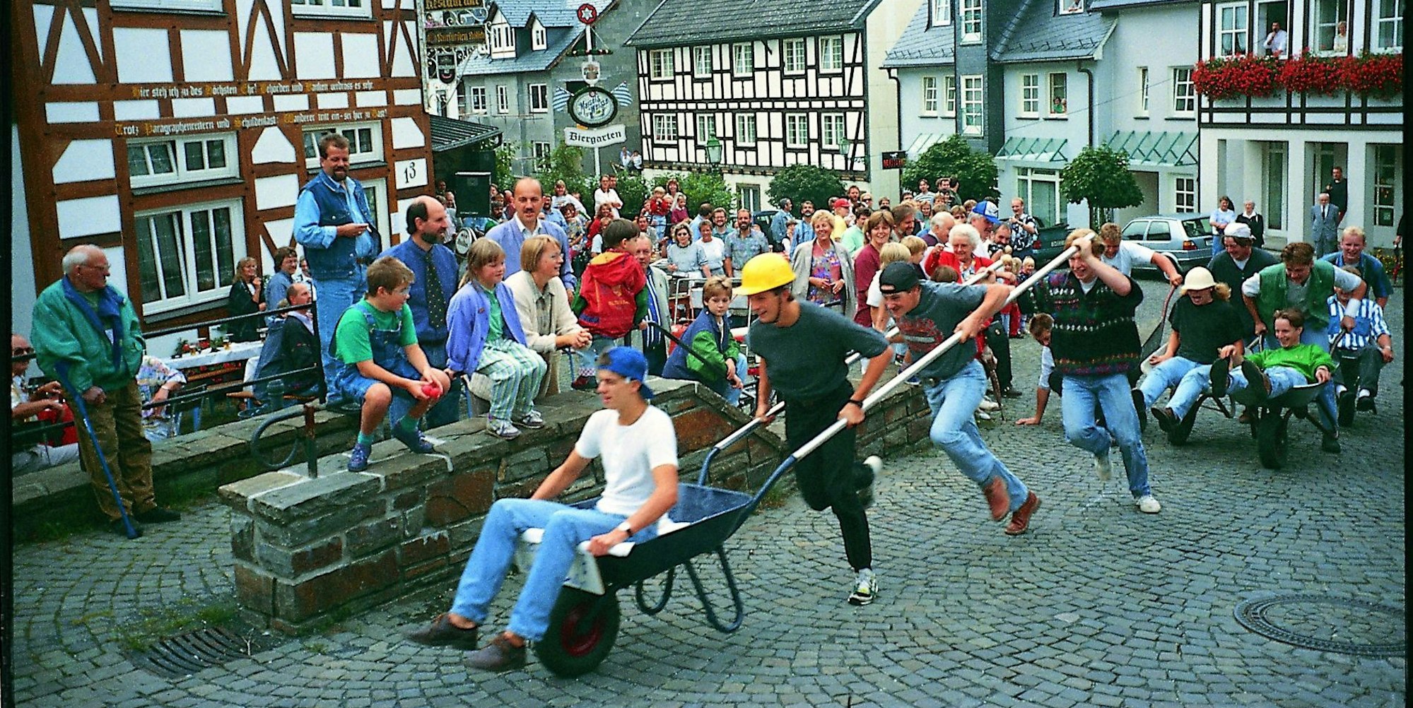 Schubkarrenrennen Morsbach 1994