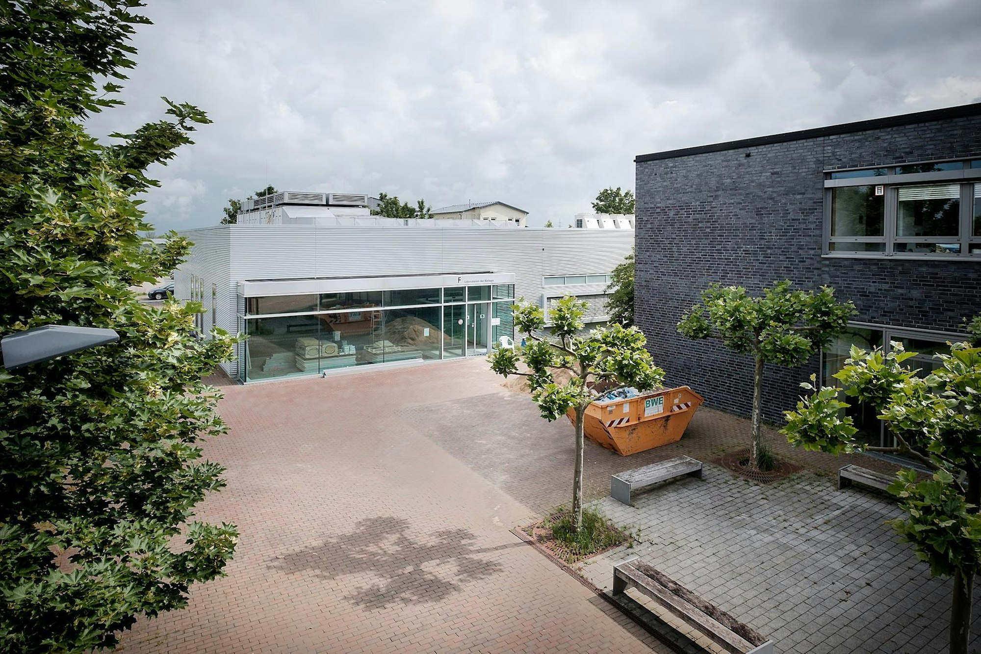 R Campus 1 gun
