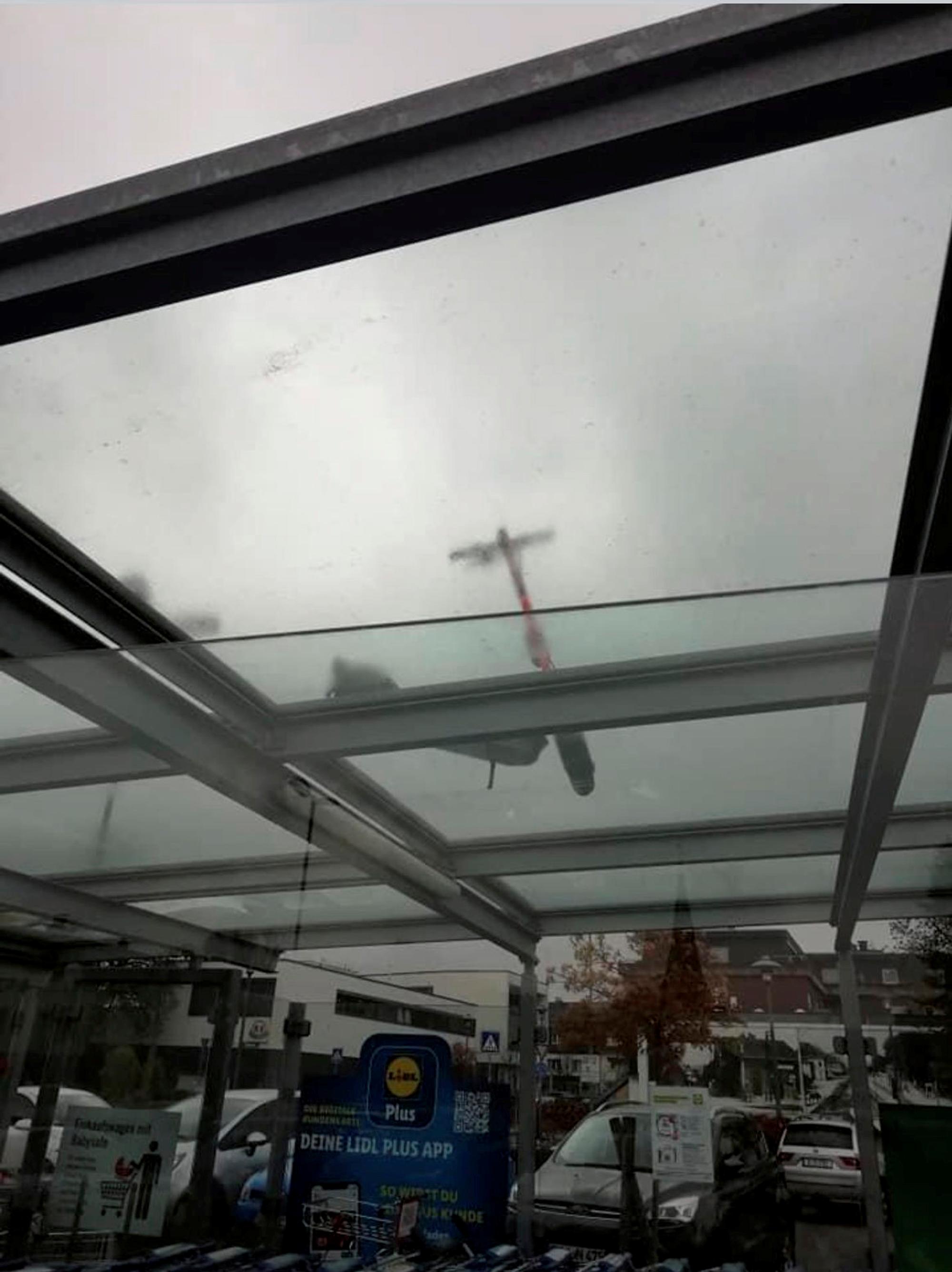 Roller_auf_Lidl_Dach