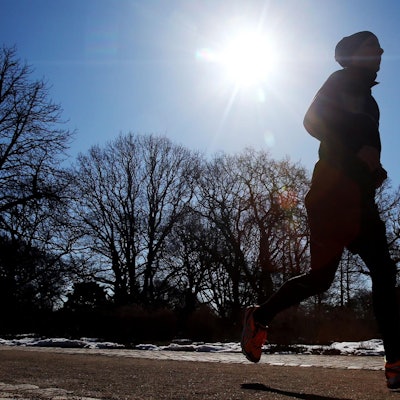 Jogging_im_Winter_Symbol_34060165