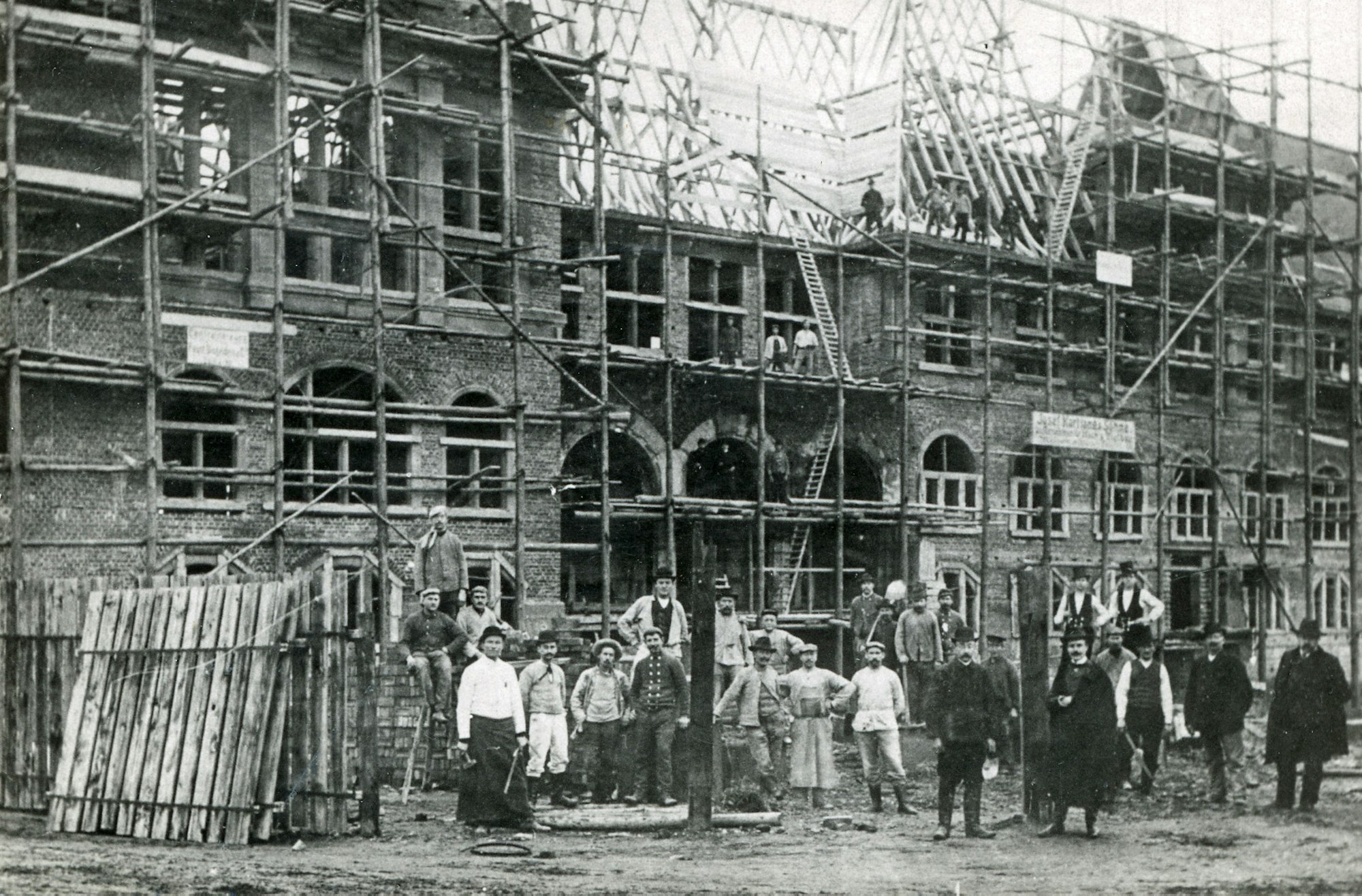 1909 Rathaus im Bau 300dpi Credit BGV