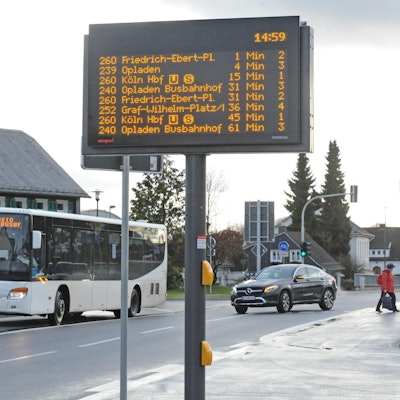 wu-raiffeisenplatz_(1)