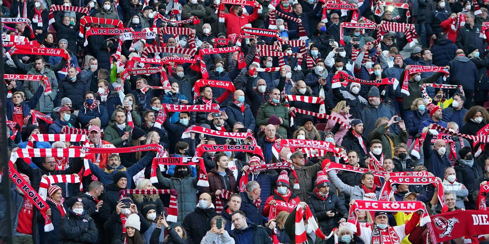 Tribüne_masken