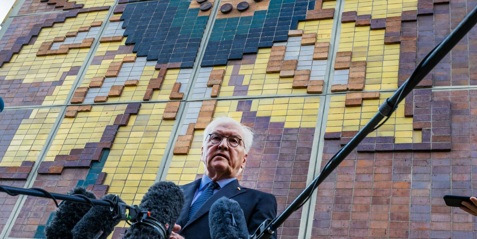 Steinmeier Sonnenblumenhaus