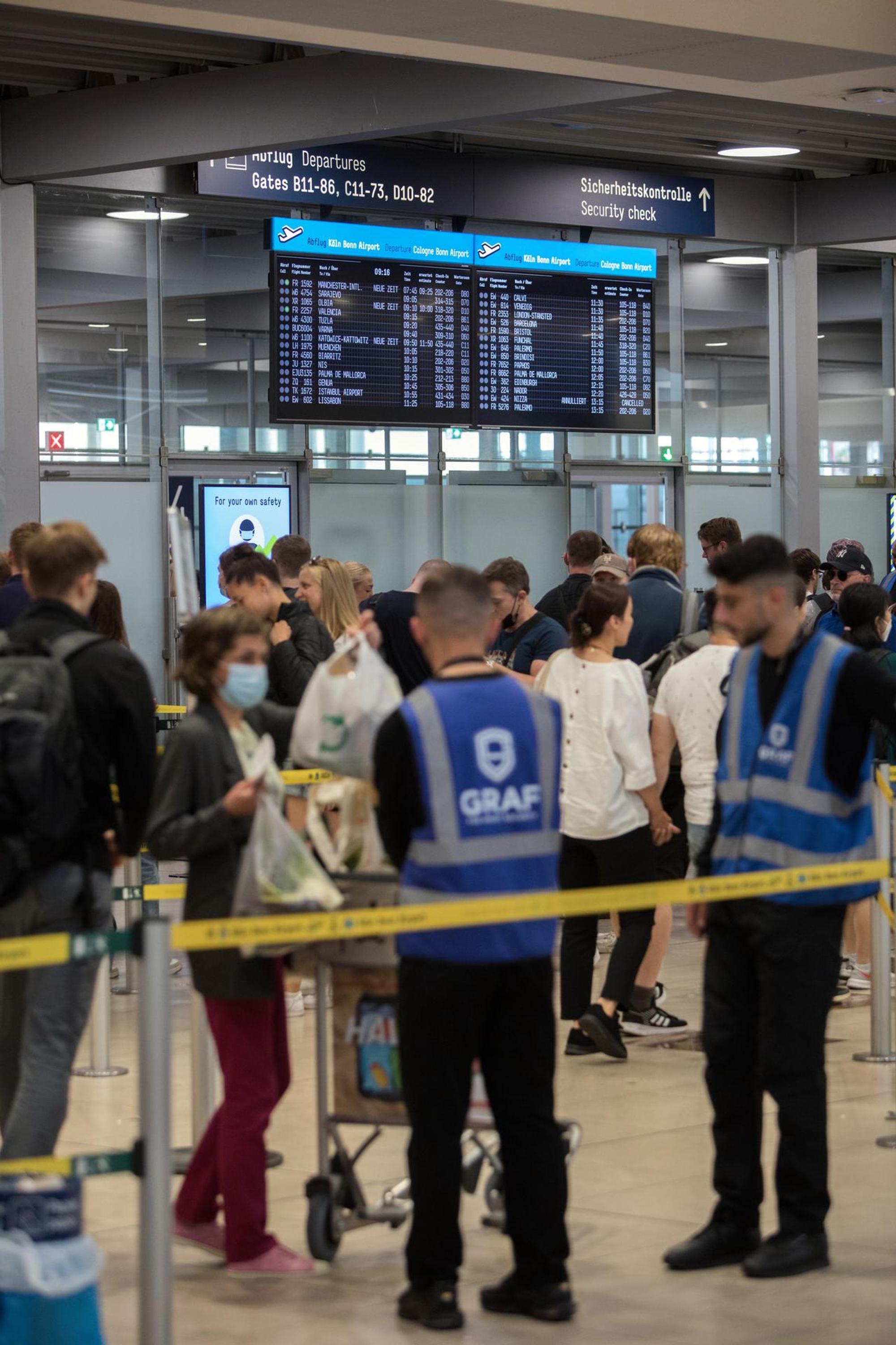 Airport 300722_001