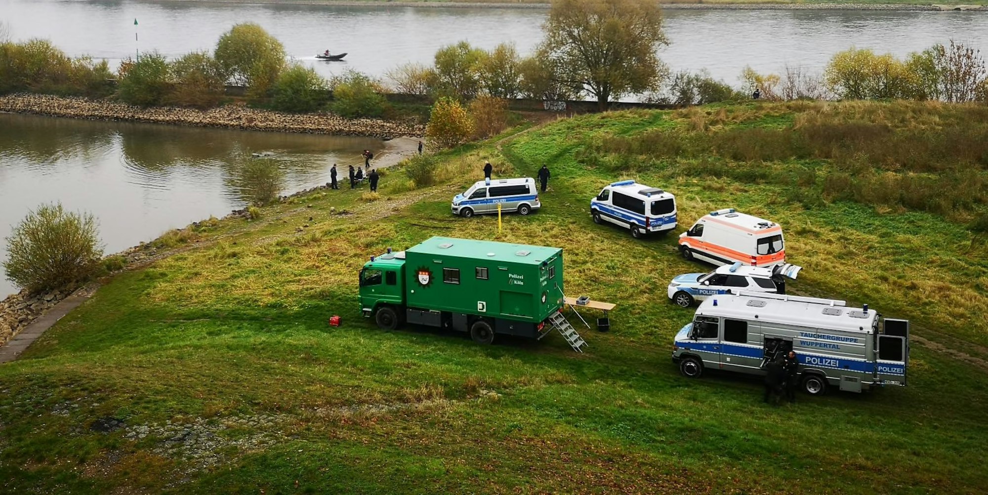 Polizei Niehler Hafen