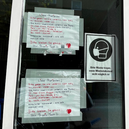 Praxis-Aushang.gepixeltjpg