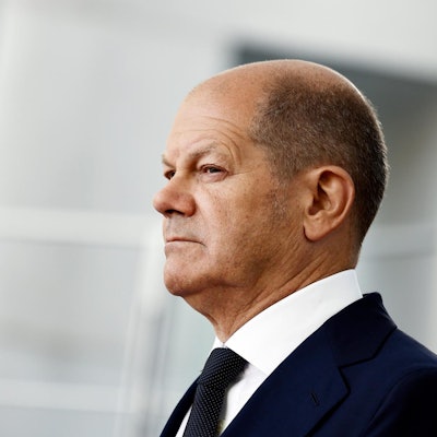 Scholz 040922