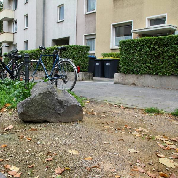 Steine im Agnesviertel